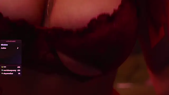 MaryHols live XXX chat