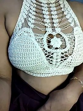 Desi_cheese Adlı Modelin Canlı XXX Sohbeti