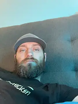 unfortunatelyunreal's Live XXX Chat