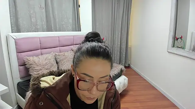 gaby_trent's Live XXX Chat