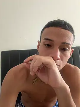 Show de webcam de friends_lust_latin