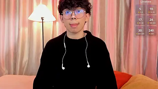 Chat +18 de liam_twiink ao vivo