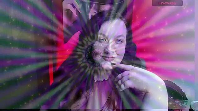 Živý XXX chat QueenOfHaze