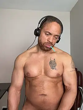 Chatroom XXX en direct de Fathero1time