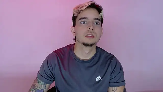 AliceandMax XXX чат на живо