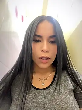 Naatalia: απευθείας συνομιλία ΧΧΧ