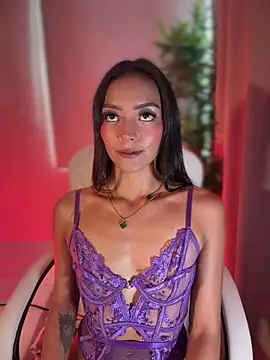 isabella-rouse Adlı Modelin Canlı XXX Sohbeti