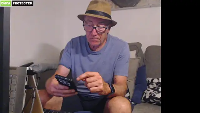 XXX chat uživo modela bluedae1