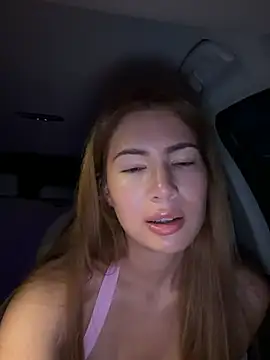 ClaireBree Adlı Modelin Canlı XXX Sohbeti
