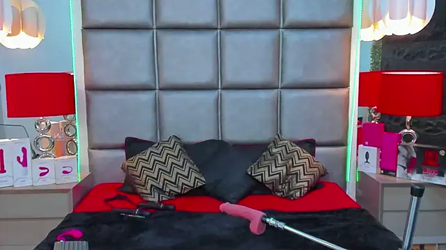 Živý XXX chat AllissaBrowm
