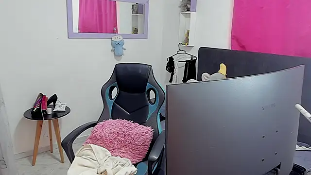 Hanna_long Live XXX Chat