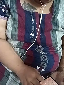 deepika-mallus Chat XXX live