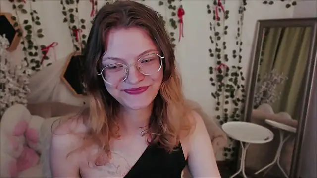 Chat XXX en directo de Avrora_Spark