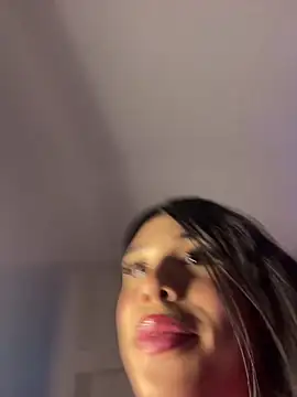 DollCamila's Live XXX Chat