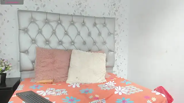 brenda_sofia69: онлайн-секс-чат