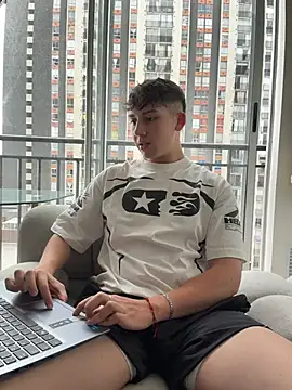 OLIVER_K élő XXX-chatje