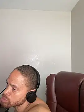 Fathero1time Live XXX Chat