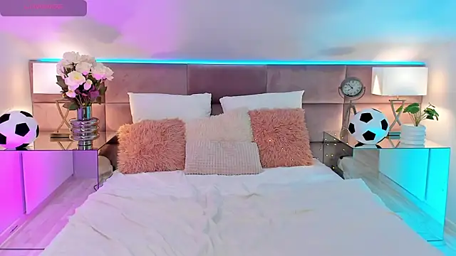 Živý XXX chat MiaMuse