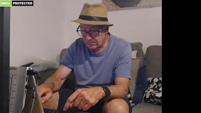 bluedae1's Live XXX Chat