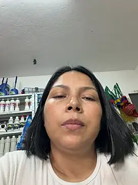 ISABELLA__LUNAのライブXXXチャット