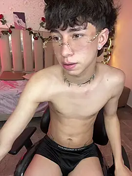 kaelwolf_tay – Naživo XXX chat