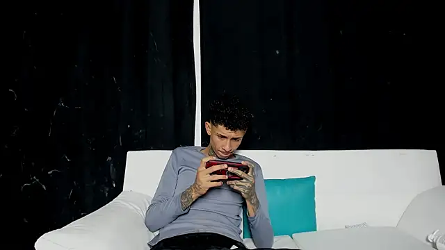 self_love46's Live XXX Chat