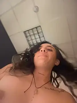 Chat XXX en directo de SinSirenXXX