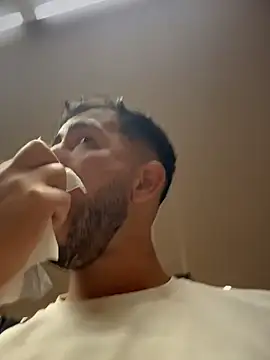 Czat XXX na żywo – liam_bronw