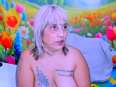 indianroxy Chat XXX in diretta