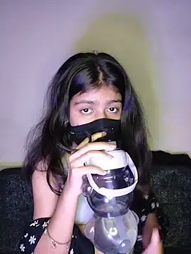 Prihu143's Live XXX Chat
