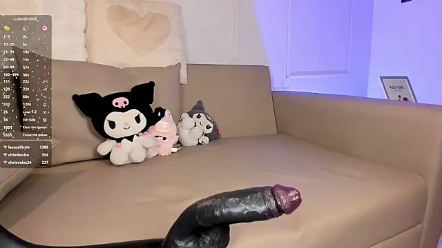 SaraDiamondss 即時 XXX 聊天