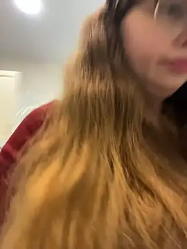 Chat +18 de DienkaGreen ao vivo