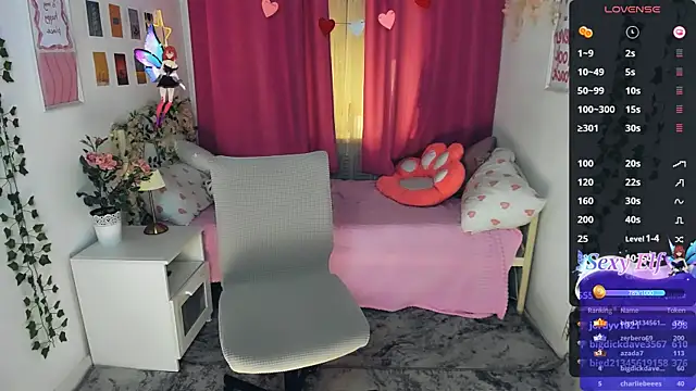 Linda_Roxy live XXX chat