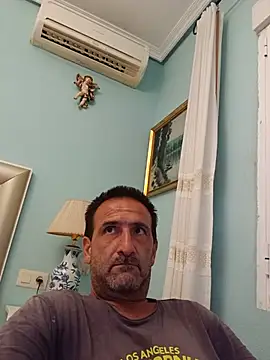 DanTrov79 Chat XXX live