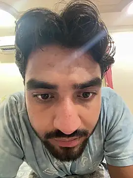 Crazxyhardik36 网络视讯表演