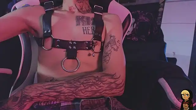 AcidMilo Live XXX-chat