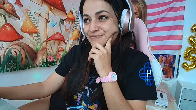 LovelyAzucena's Live XXX Chat