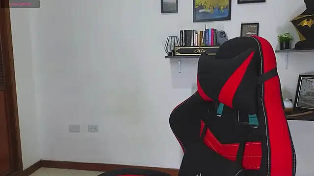 Živý XXX chat atenea_02_love