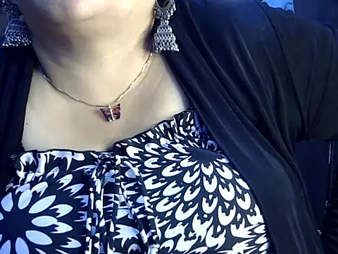 دردشة Soniya_Sha الجنسية المباشرة