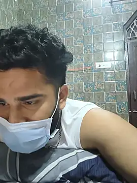 TNTBOSS01 élő XXX-chatje