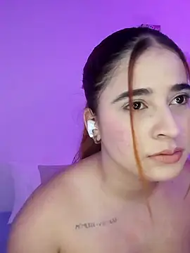 martina_connor1's Live XXX Chat