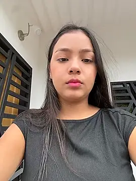 Chat +18 de Baby_morena12 ao vivo
