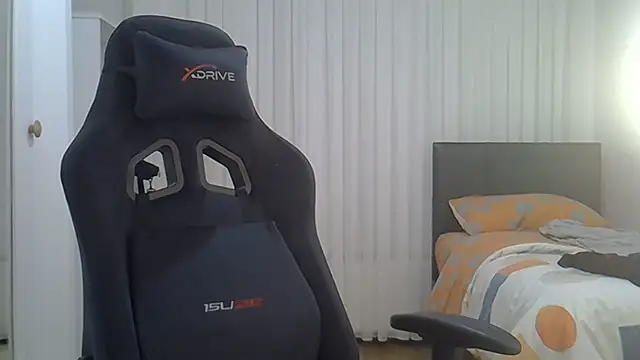 ciceroable Adlı Modelin Canlı XXX Sohbeti
