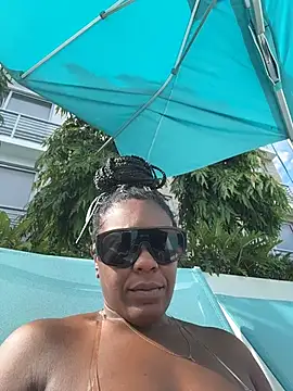TilaTotti Chat XXX live