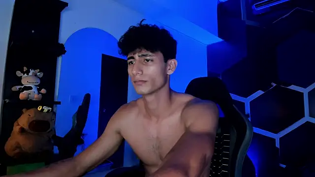 Czat XXX na żywo – MaxiimoRomano_