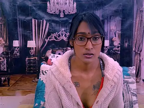 Chat XXX en directo de IndianRebel4u2Luv