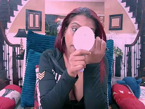 Chat +18 de IndianSexyAss ao vivo