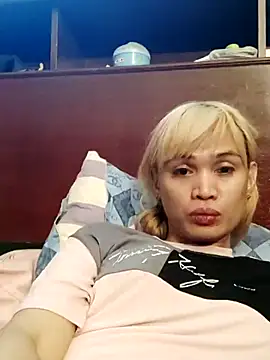 QueenSoreal Chat XXX in diretta