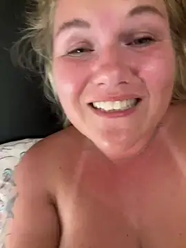 XXX chat uživo modela Jolina_Juice