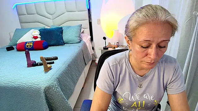 Czat XXX na żywo – Naty_Stone